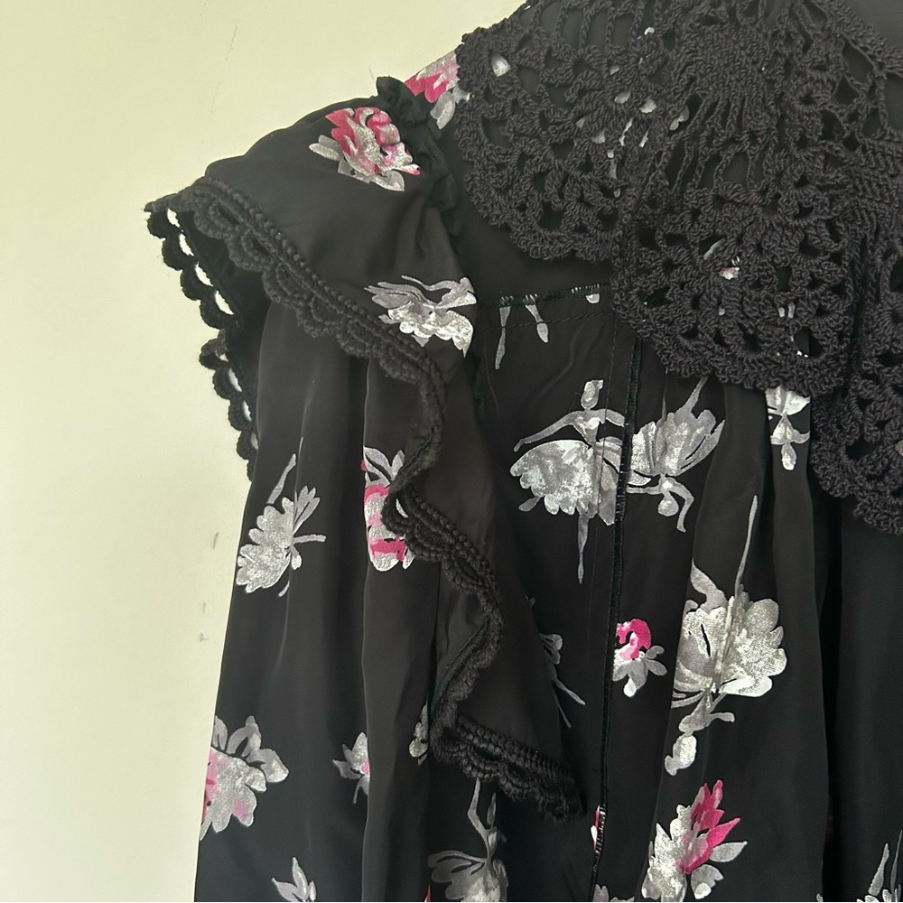 Marc Jacobs Black Pink Floral crochet oversized Blouse. Size 00 - Picture 4 of 13